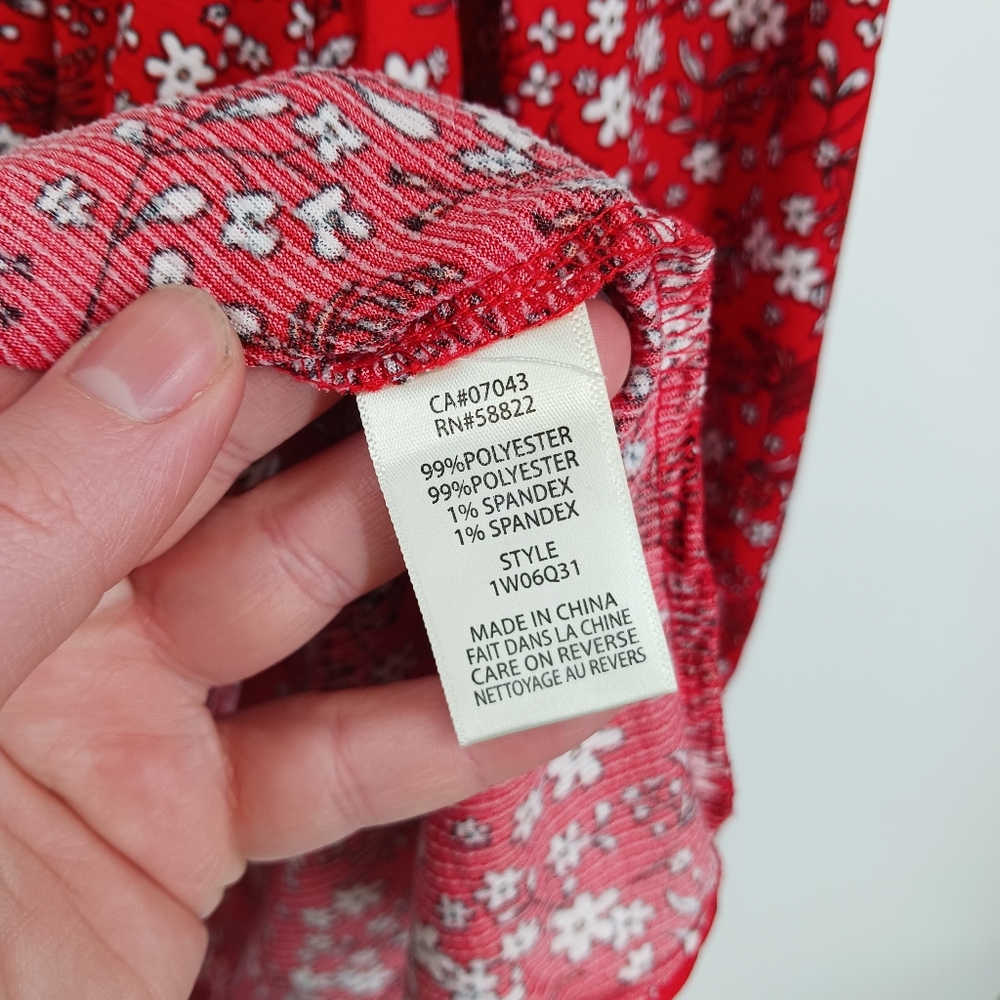 Max Studio Floral Keyhole Blouse - Picture 4 of 5